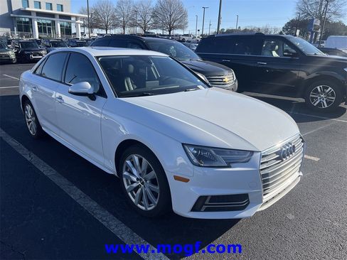 Used 2018 Audi A4 2.0T Ultra Premium w/ Convenience Package image 4