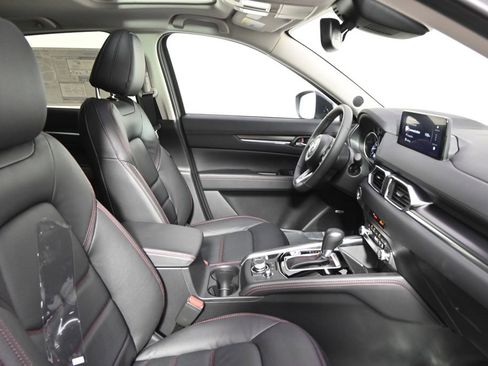New 2025 MAZDA CX-5 Carbon Edition image 16