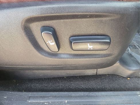 Used 2014 Toyota 4Runner Limited image 10