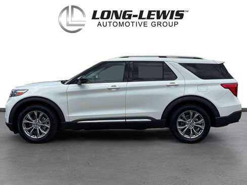 Certified 2022 Ford Explorer Limited w/ Limited Technology Package RWD image 2