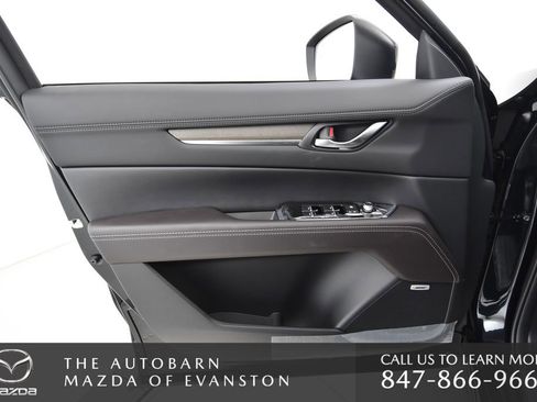 Certified 2025 MAZDA CX-5 Signature image 29