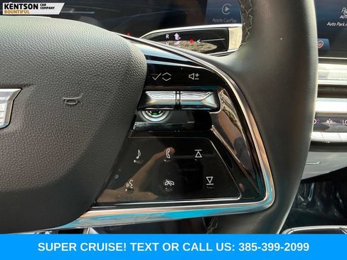 Used 2024 Cadillac Lyriq Sport AWD/4WD image 14