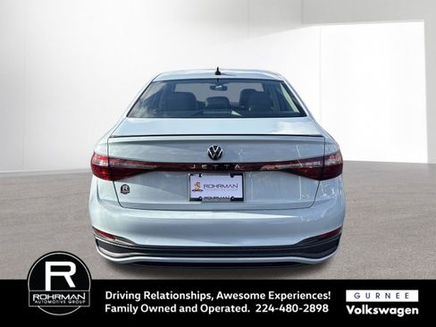 New 2026 Volkswagen Jetta SE FWD image 8