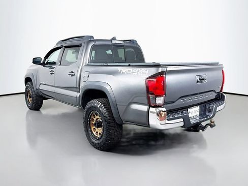 Used 2019 Toyota Tacoma TRD Off-Road AWD/4WD image 6