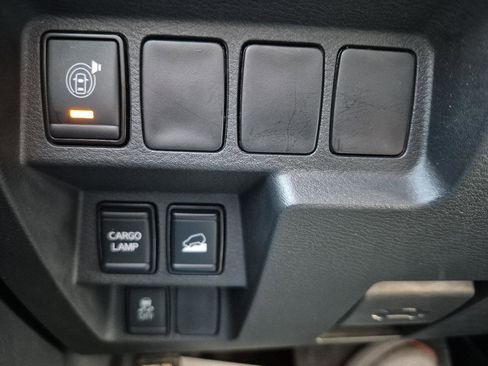 Used 2023 Nissan Frontier SV w/ Midnight Edition Package AWD/4WD image 15