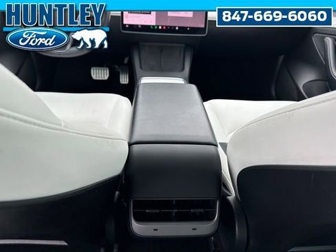 Used 2021 Tesla Model 3 Performance image 17