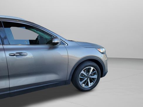 Used 2019 Kia Sorento EX image 28