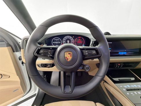 Certified 2026 Porsche Cayenne AWD/4WD image 20