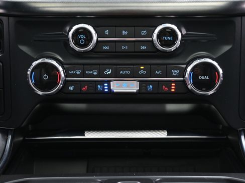 Used 2022 Ford F150 Platinum w/ Equipment Group 701A High image 39