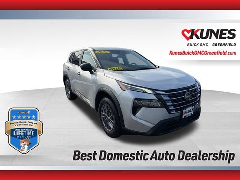 Used 2024 Nissan Rogue S image 1