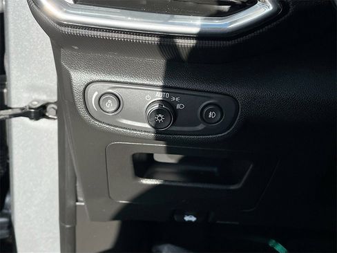 Used 2023 Chevrolet TrailBlazer LT w/ Convenience Package image 10