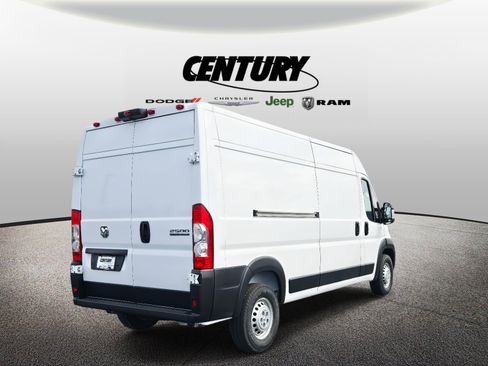 New 2026 RAM ProMaster 2500 w/ Convenience Group image 3