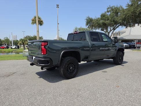 New 2026 Chevrolet Silverado 2500 ZR2 AWD/4WD image 4