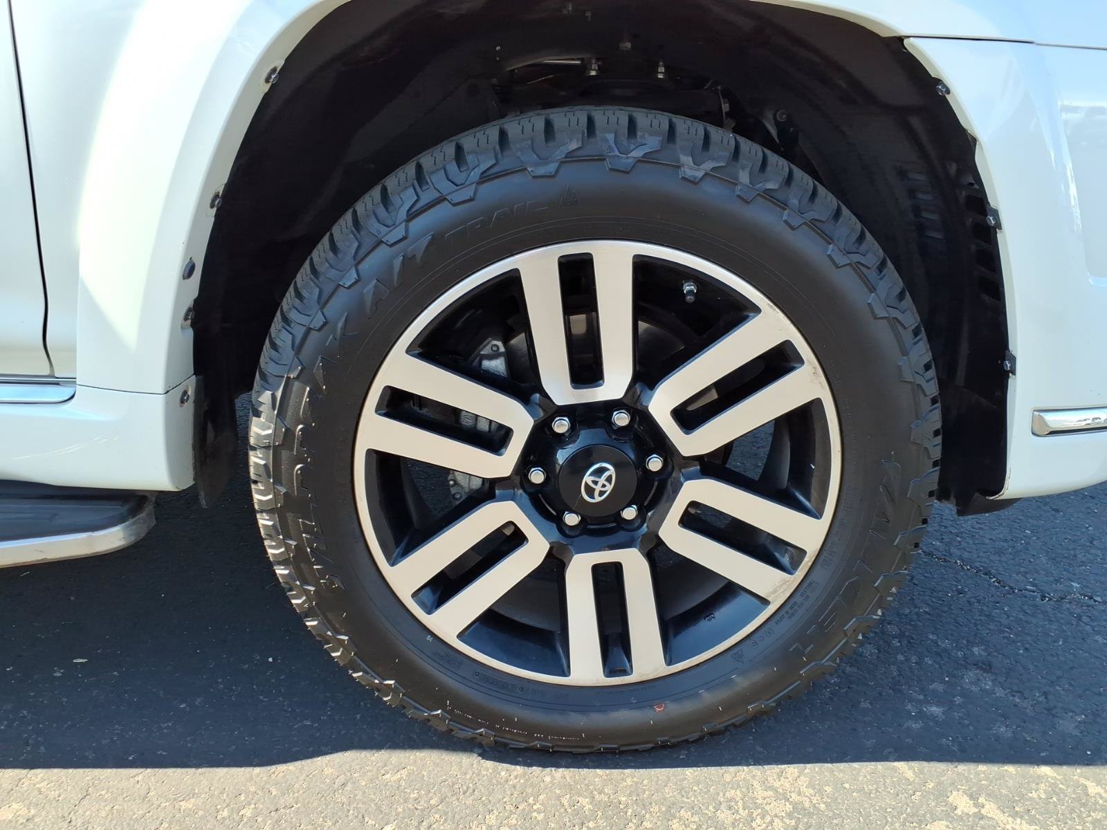 Used 2017 Toyota 4Runner Limited AWD/4WD image 8