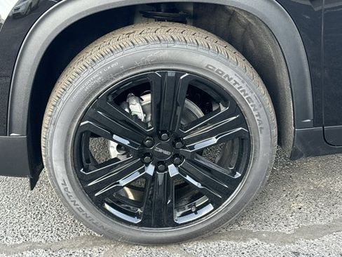 New 2026 GMC Acadia Elevation w/ Black Edition FWD image 17