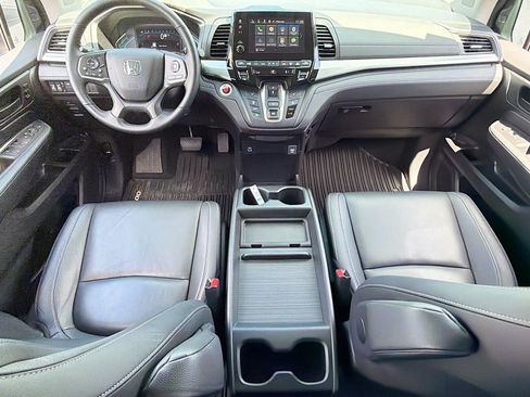 Used 2023 Honda Odyssey EX-L image 32
