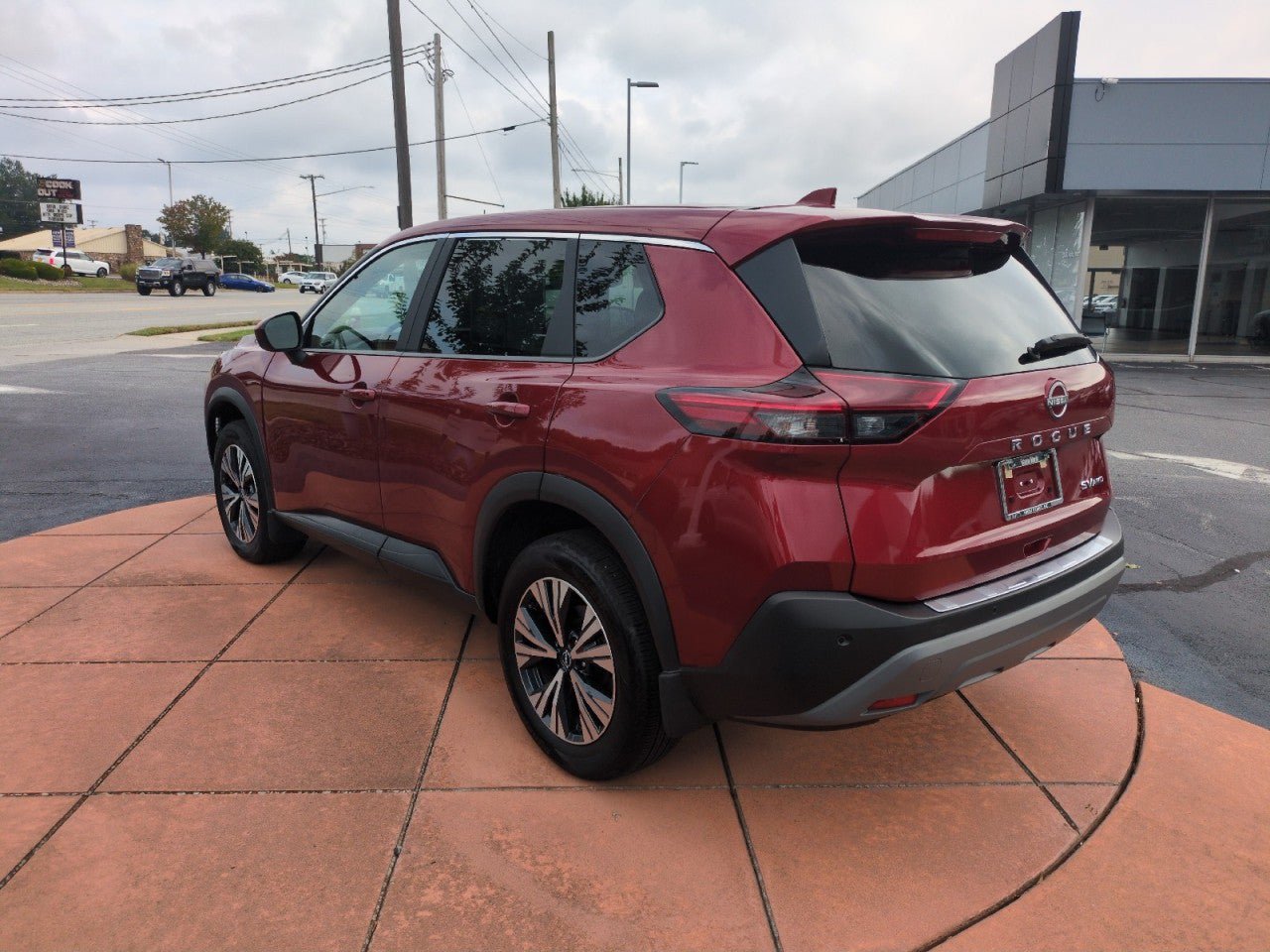 Used 2023 Nissan Rogue SV AWD/4WD image 5