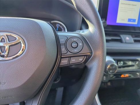 New 2025 Toyota RAV4 XLE image 18