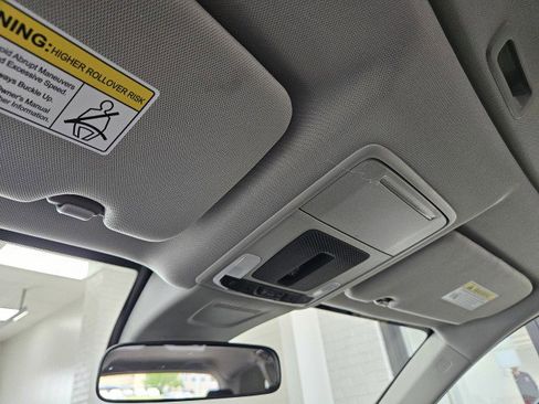 Used 2025 Honda CR-V EX image 22