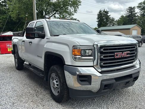 Used 2019 GMC Sierra 2500 4x4 Double Cab w/ Sierra Convenience Package image 9