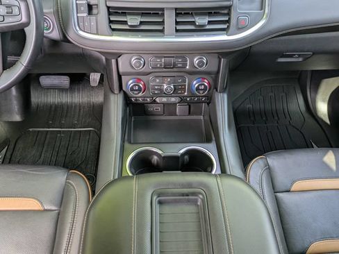 Used 2023 GMC Yukon AT4 AWD/4WD image 22