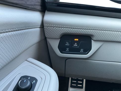 New 2026 Volkswagen Atlas SEL Premium R-Line image 20