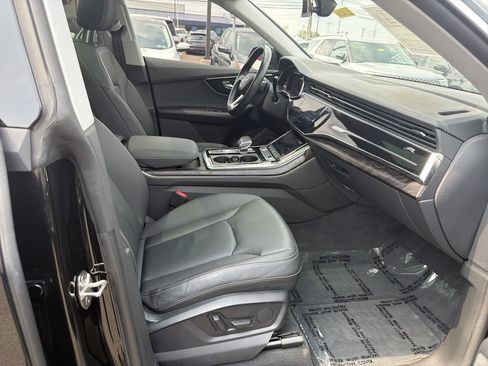 Used 2023 Audi Q8 Premium AWD/4WD image 15
