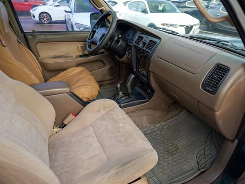 Used 1999 Toyota 4Runner SR5 image 32