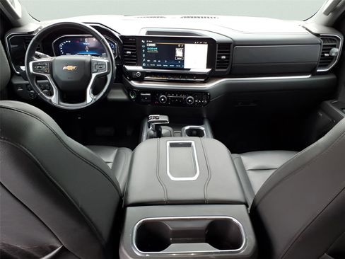 Used 2022 Chevrolet Silverado 1500 LTZ w/ LTZ Premium Package image 13