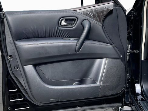 Used 2023 Nissan Armada Platinum w/ Captain's Chairs Package RWD image 22