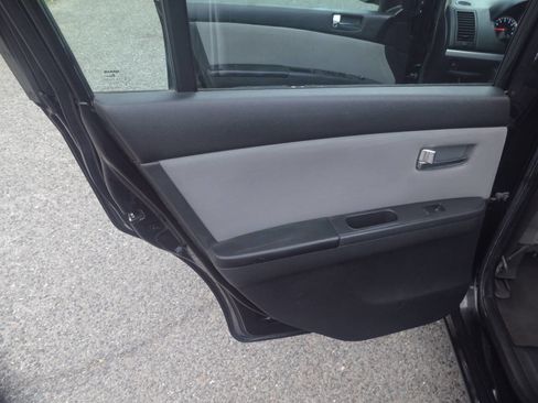 Used 2011 Nissan Sentra 2.0 S FWD image 26
