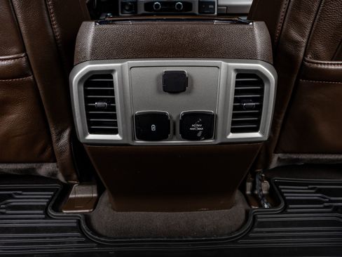 Used 2022 Ford F450 King Ranch w/ King Ranch Ultimate Package image 34