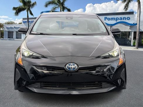 Used 2018 Toyota Prius One image 2