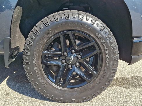 Used 2019 Chevrolet Silverado 1500 LT Trail Boss AWD/4WD image 8