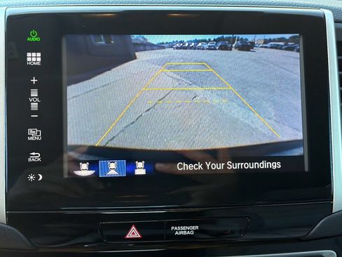 Used 2016 Honda Pilot Touring image 27