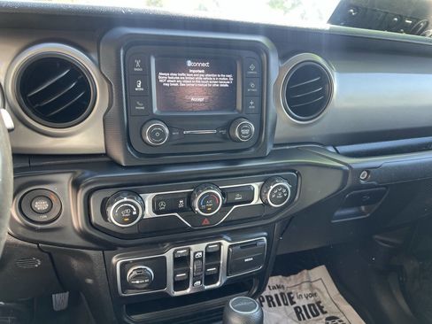 Used 2020 Jeep Gladiator Sport w/ Quick Order Package 24S image 39