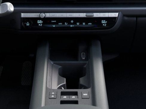 New 2025 Hyundai Ioniq 6 SEL RWD image 16