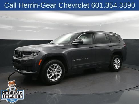 Used 2024 Jeep Grand Cherokee L Laredo RWD image 3