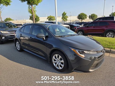 Used 2026 Toyota Corolla LE FWD image 3