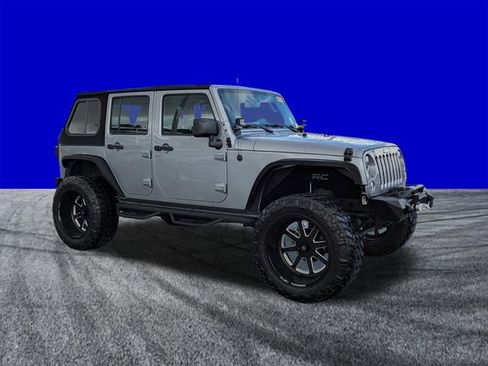 Used 2015 Jeep Wrangler Unlimited Sport image 2