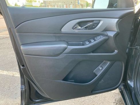 Used 2019 Chevrolet Traverse LT w/ LPO, Floor Liner Package AWD/4WD image 21