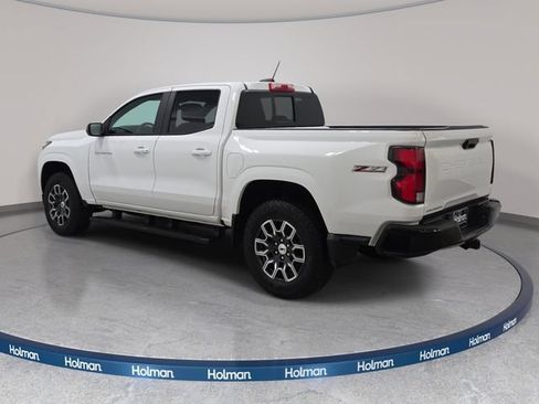 Used 2024 Chevrolet Colorado Z71 AWD/4WD image 8