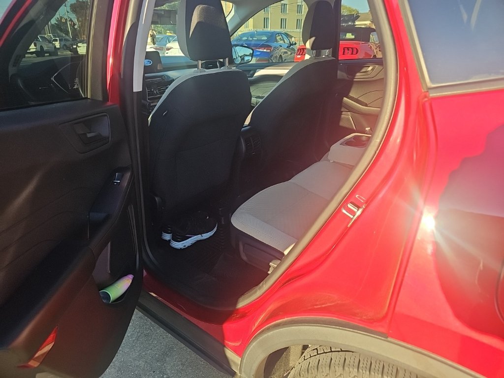 Used 2022 Ford Escape SE w/ Convenience Package FWD image 7