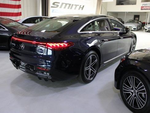 Used 2023 Mercedes-Benz EQS 580 4MATIC Sedan image 43