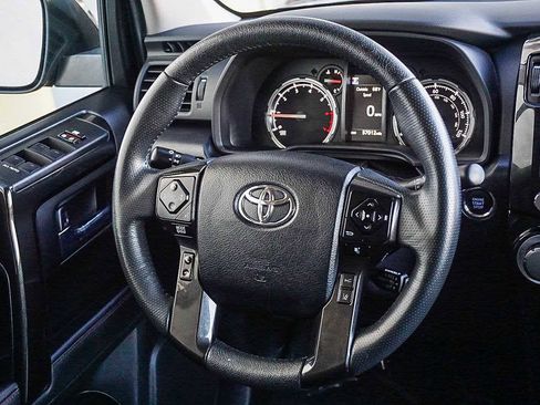 Used 2022 Toyota 4Runner TRD Off-Road Premium image 16