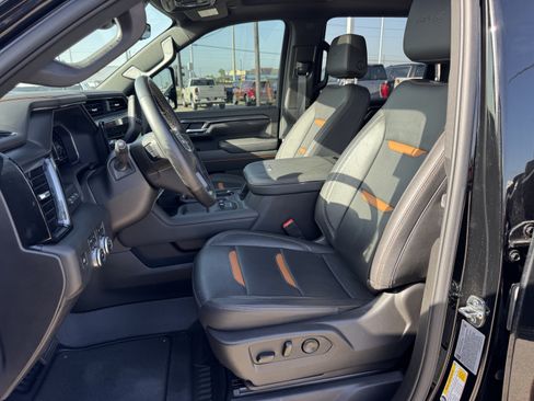 Used 2025 GMC Sierra 2500 AT4 w/ AT4 Premium Plus Package AWD/4WD image 25