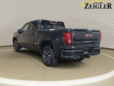 Used 2023 GMC Sierra 1500 AT4 w/ AT4 Preferred Package AWD/4WD image 7
