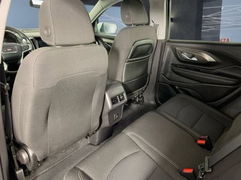 Used 2024 GMC Terrain SLE FWD image 17
