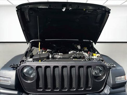 Used 2020 Jeep Wrangler Unlimited Sport AWD/4WD image 29