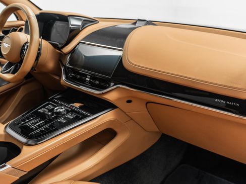 Used 2025 Aston Martin DBX 707 AWD/4WD image 14